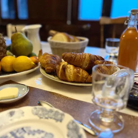 Bed & Breakfast Mercier De Montigny - Les Du Beffroi - Et Massage Fougeres