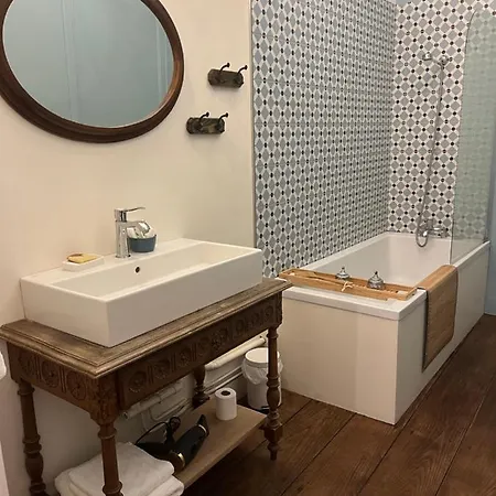 Bed & Breakfast Mercier De Montigny - Les Du Beffroi - Et Massage Fougeres
