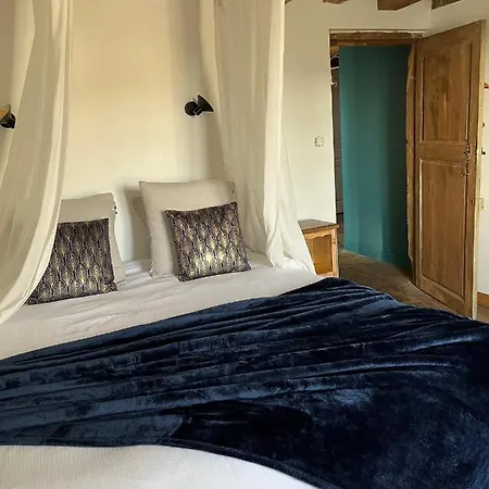 Mercier De Montigny - Les Du Beffroi - Et Massage